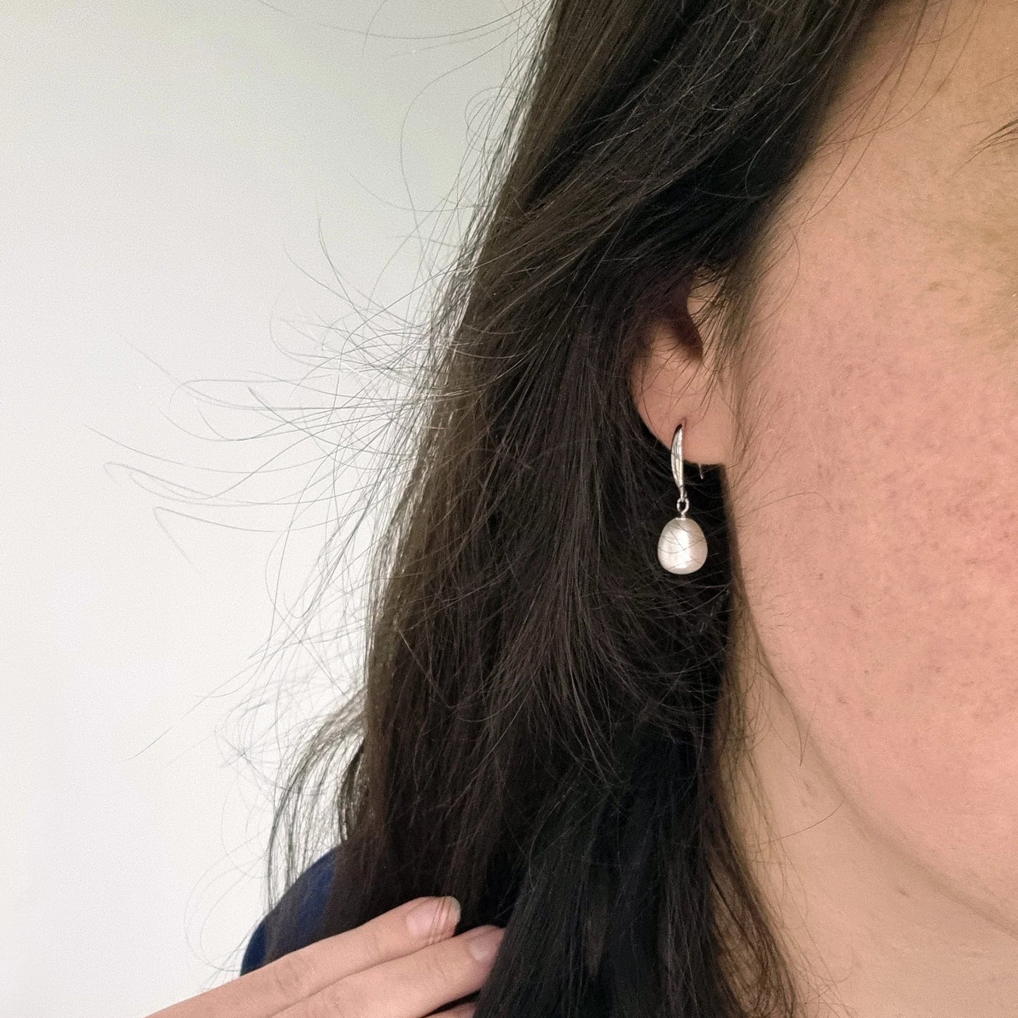 Freshwater pearl drop earrings