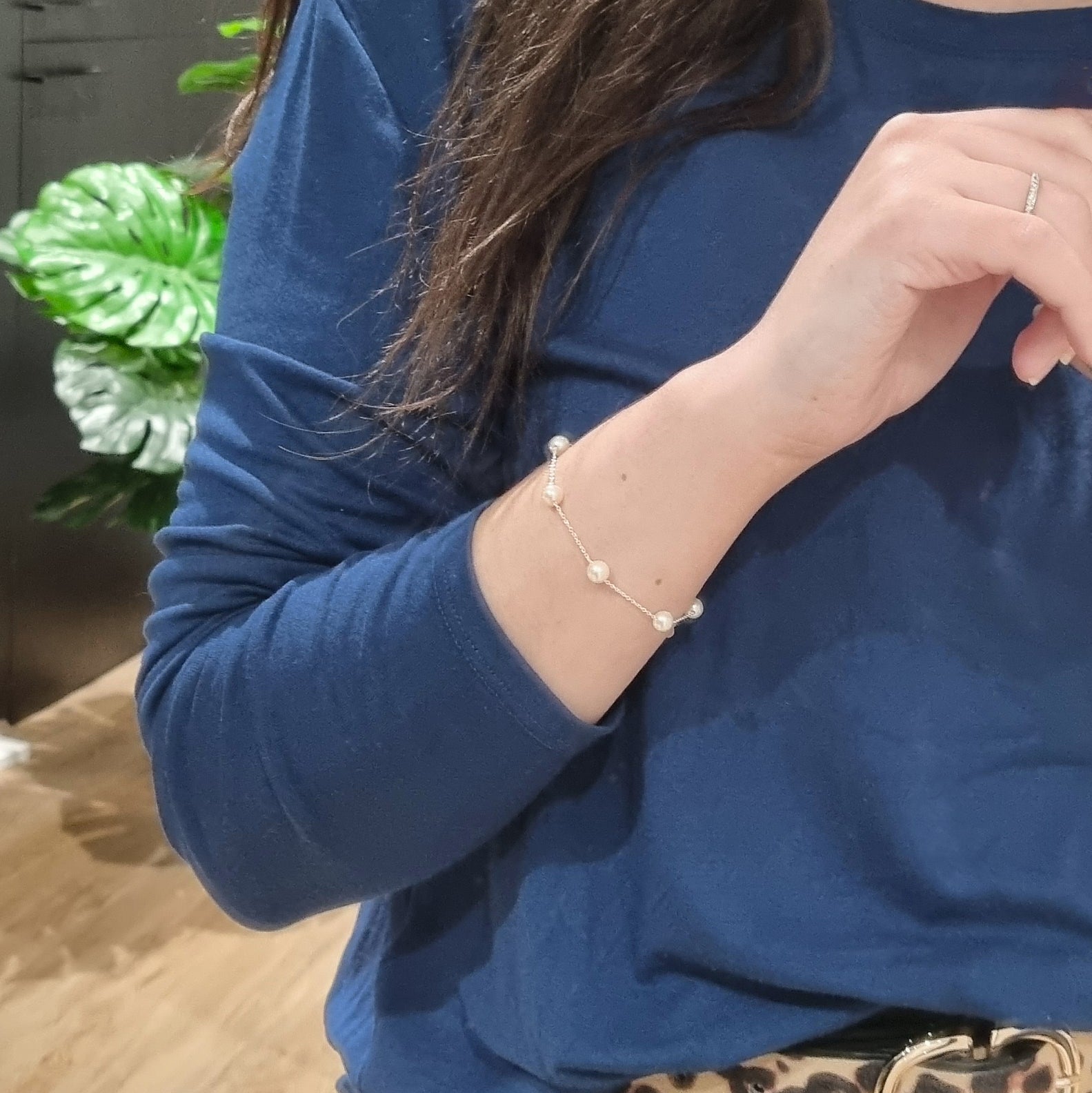 Freshwater pearl station bracelet